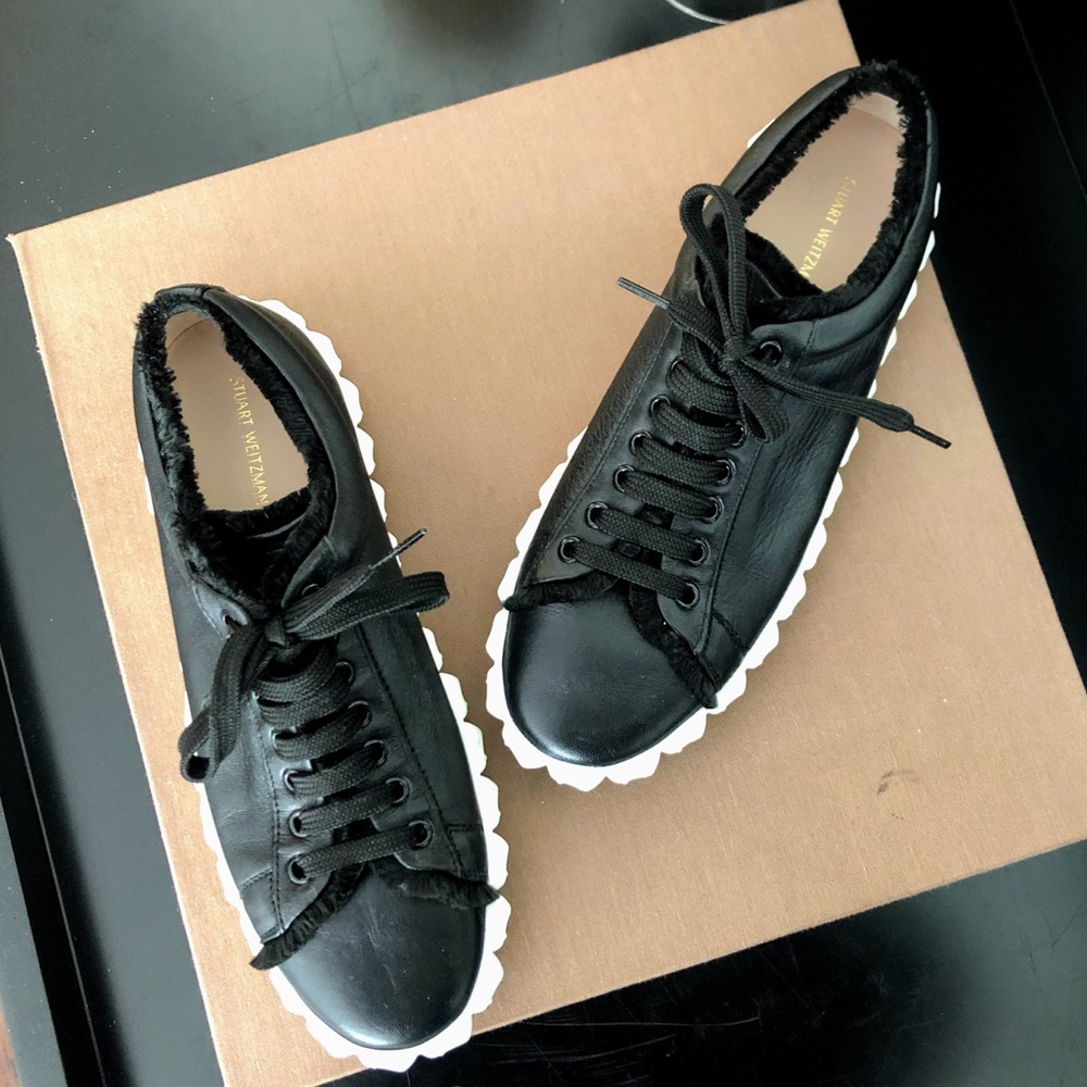 EUC Stuart Weitzman || Black Leather Sneakers